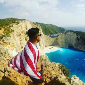 Meet your Posher, Johnelle